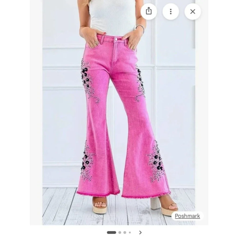 POL jeans POL Pants PINK FLARE EMBROIDERED FLOWERS bohemian jeans womens Medium